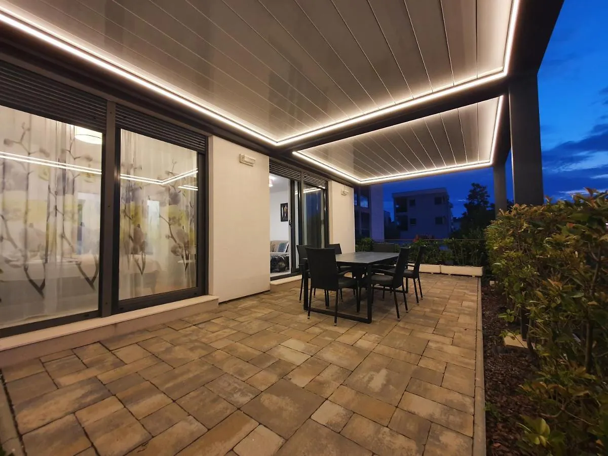 公寓 Luxury Residence 佩特坎内