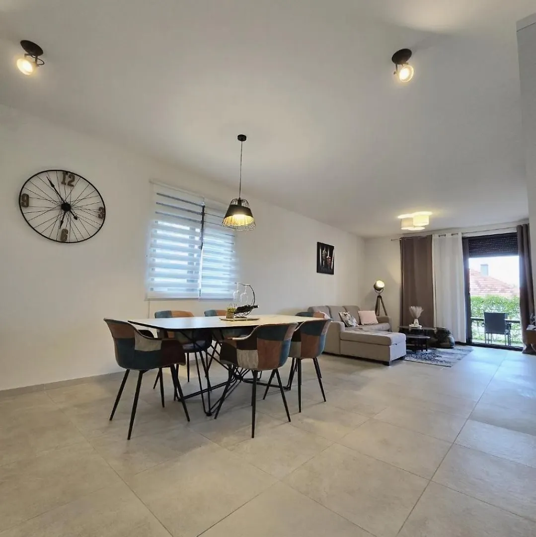 公寓 Luxury Residence 佩特坎内