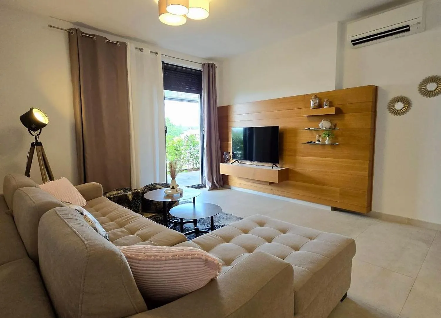 Luxury Residence 佩特坎内